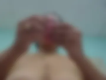 cumontitsxxx photo 3