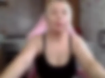 curvybombb photo 6