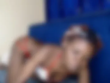 curvyjoan live webcam preview