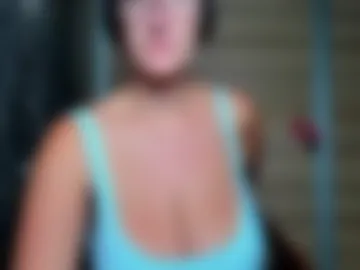 curvyjules69 photo 4