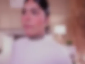 curvyliciouss photo 3