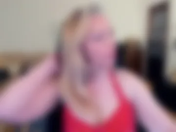 curvymaturelynn photo 2