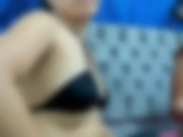 cute_ebony_18_ webcam preview