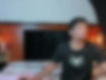 cutebutharder live webcam preview