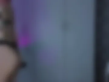 cuteroxyfoxyy webcam preview