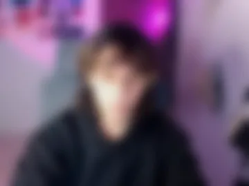 damnboyy18 photo 7