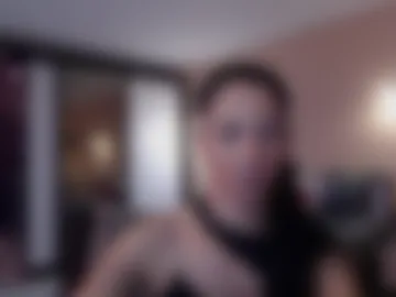 delicatekisss photo 2