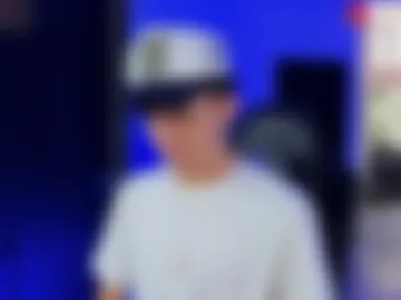 demian_cute webcam preview