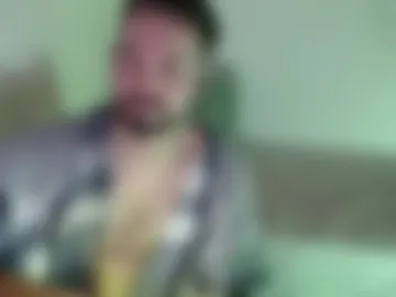 dereck_mills3 photo 3