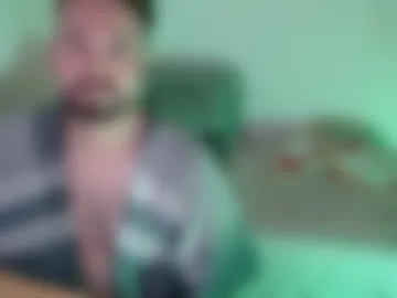 dereck_mills3 photo 2