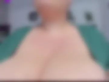 desirehugeboobs4you webcam preview