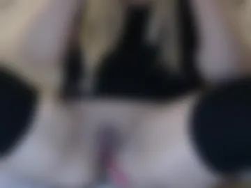 devil_doesnt_wear_panties photo 2
