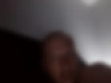 deznuts130 live webcam preview