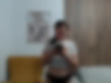 dianasmiey7 webcam preview