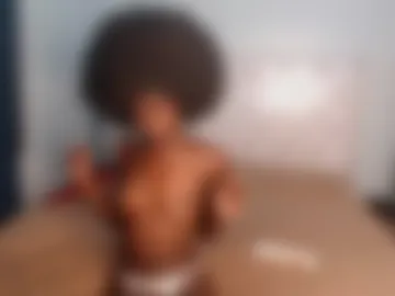 ebonypetitequeen photo 5