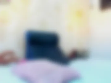 eimy_robertss photo 3