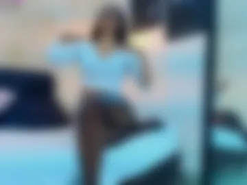 eimy_robertss webcam preview