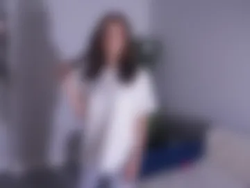 eleanorhartley photo 4