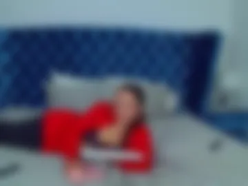 elinabellucci photo 7