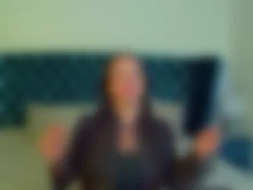 elinabellucci photo 4