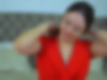 elinabellucci photo 7