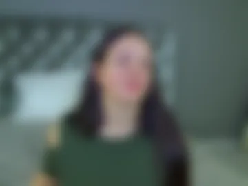 elinabellucci photo 3