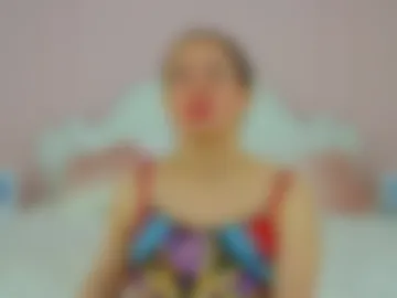 elinabellucci photo 5