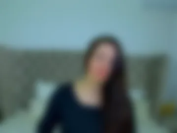 elinabellucci photo 4