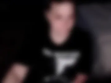 elinareign photo 4