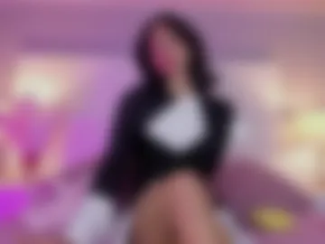 elisasue webcam preview