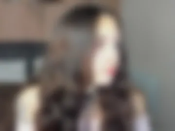 elise_robbie photo 8