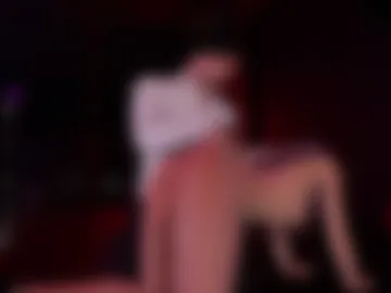 elissayum webcam preview