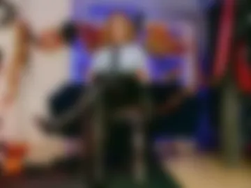 ella_kross live webcam preview