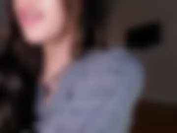 ella_lee15 webcam preview