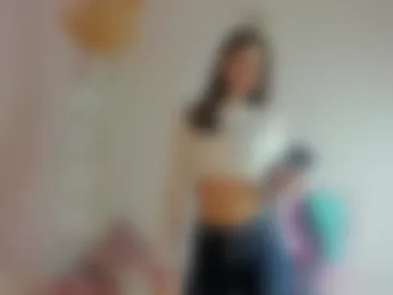 ella_starrr_ webcam preview