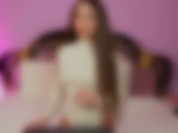 ellaa_white webcam preview