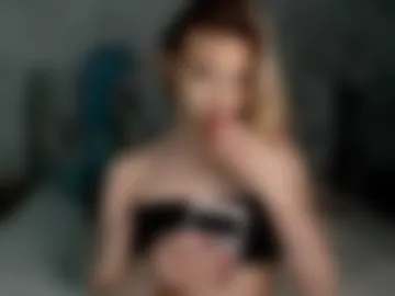ellamilla webcam preview