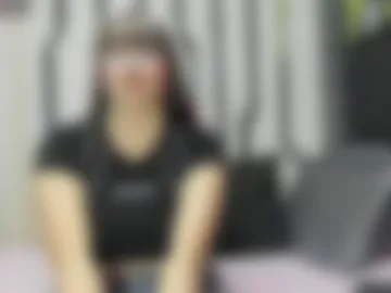 ellie_hh live webcam preview