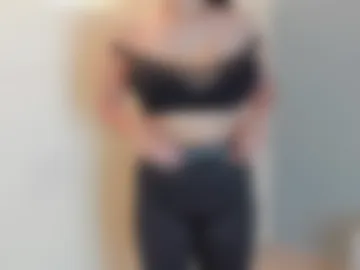 ellie_wilson photo 3