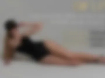 ellykeyofficial photo 6