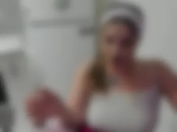 ellyslimdoll photo 2