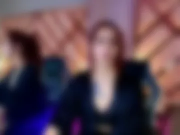 elodie_rouge webcam preview