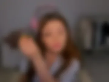 elunaseduces photo 2
