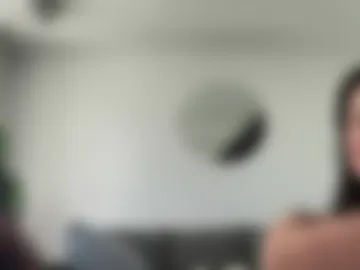 elvyxjames photo 2
