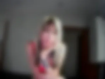 elyyyra photo 6