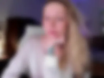 em_emilie photo 4