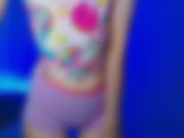 emelycrystal photo 3