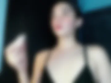 emelyn_fuckdoll photo 5