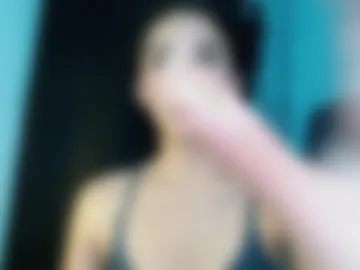 emelyn_fuckdoll photo 2