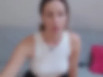 emerald_kittycat photo 7